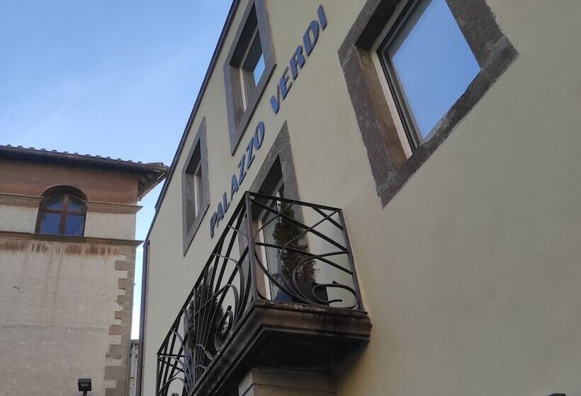 تختخواب و صبحانه Palazzo Verdi Holiday Viterbo
