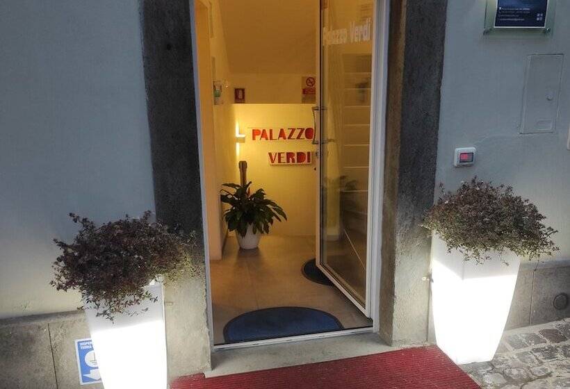 تختخواب و صبحانه Palazzo Verdi Holiday Viterbo