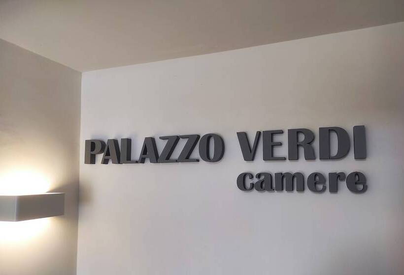 تختخواب و صبحانه Palazzo Verdi Holiday Viterbo