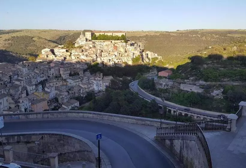 تختخواب و صبحانه Ragusa Terra Priziusa