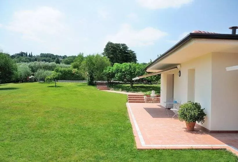 Aamiaismajoitus (B&B) Villa Josephine