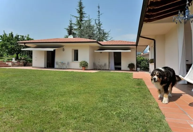 Aamiaismajoitus (B&B) Villa Josephine