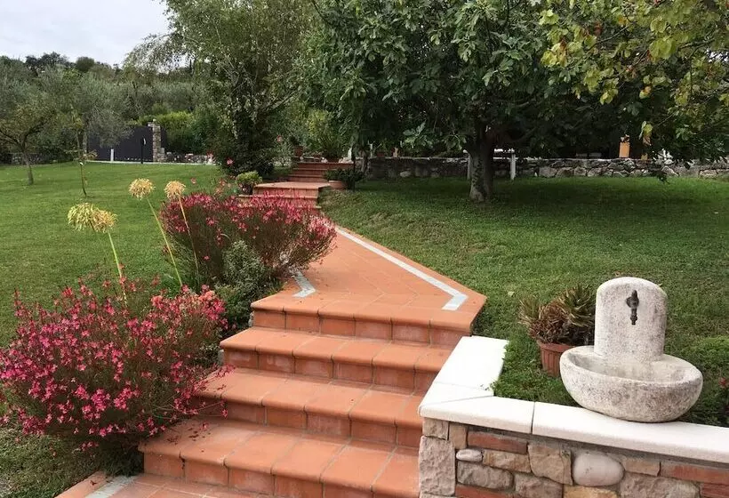 Aamiaismajoitus (B&B) Villa Josephine