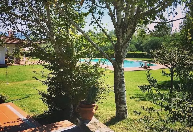 Aamiaismajoitus (B&B) Villa Josephine