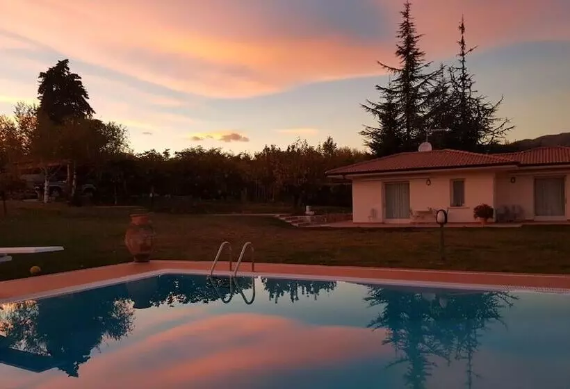 Aamiaismajoitus (B&B) Villa Josephine