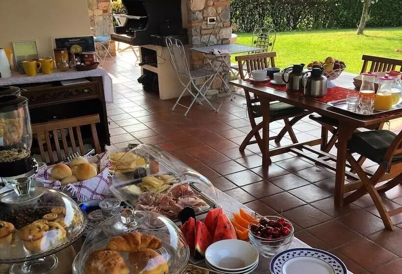 Aamiaismajoitus (B&B) Villa Josephine