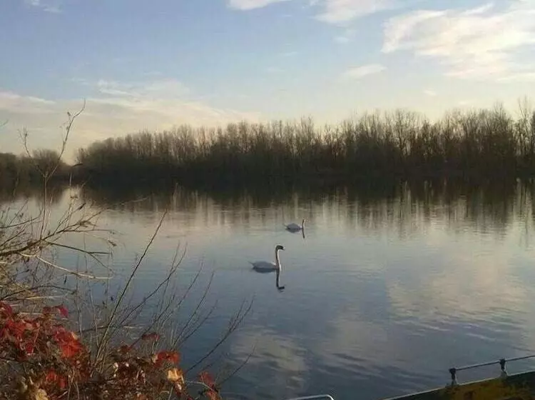 田舎風ホテル La Finestra Sul Po  Agriturismo