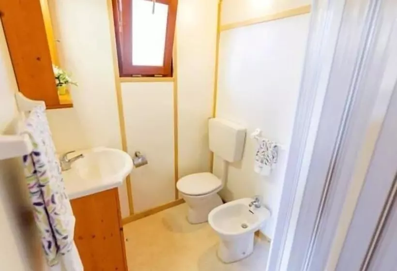 Hotelli Villaggio Camping Duca Amedeo