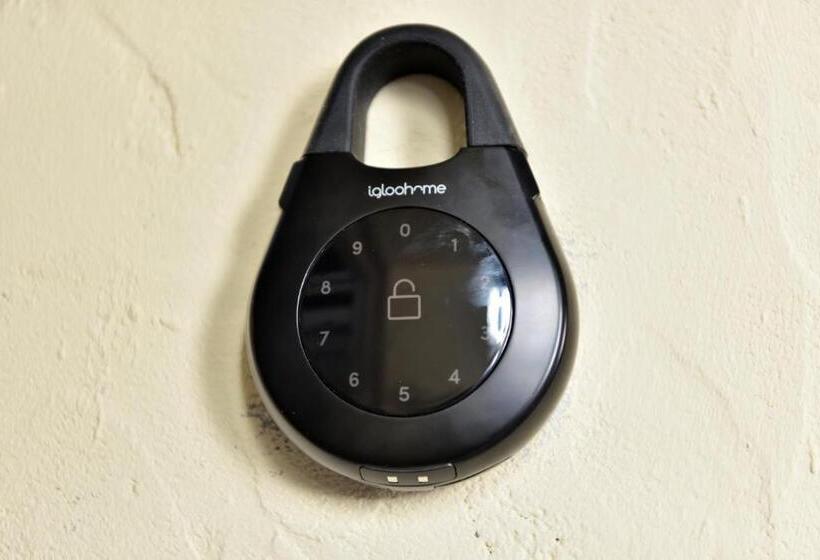 פנסיון Inah Rooms