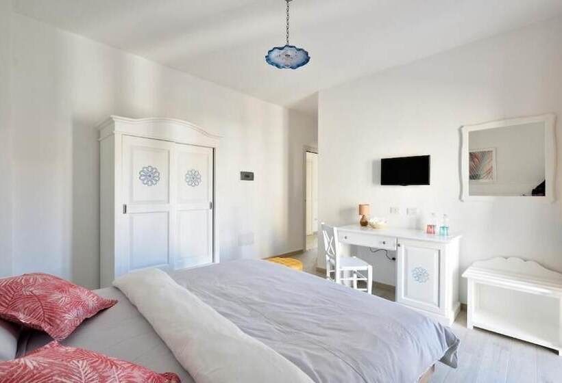 פנסיון Inah Rooms