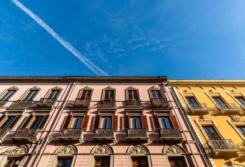 پانسیون Marcus Suite