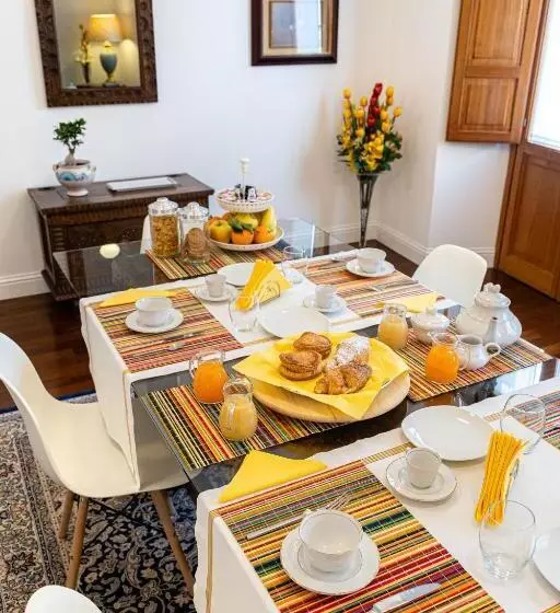 پانسیون Marcus Suite