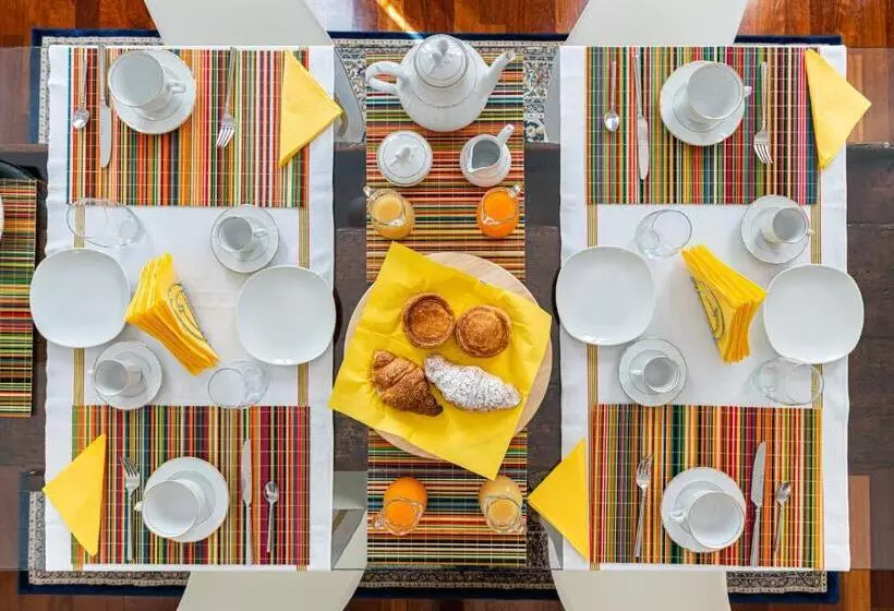 پانسیون Marcus Suite