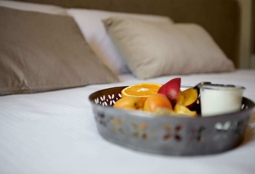 پانسیون Maville