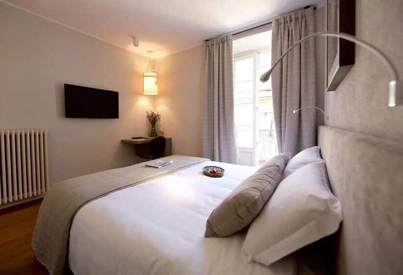 پانسیون Maville