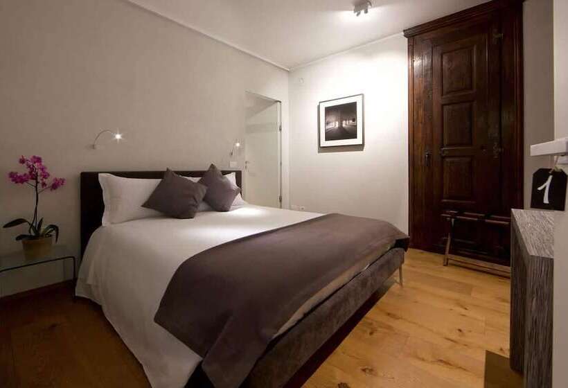 پانسیون Maville