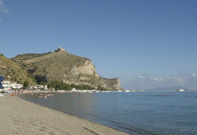 Курорт Azimut Sosta Camper   Residence