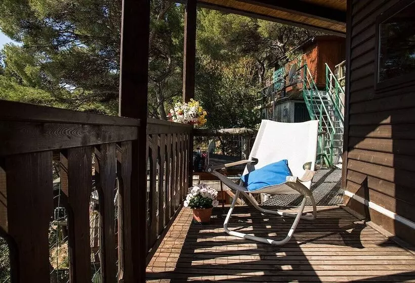 استراحتگاه Camping Smeraldo