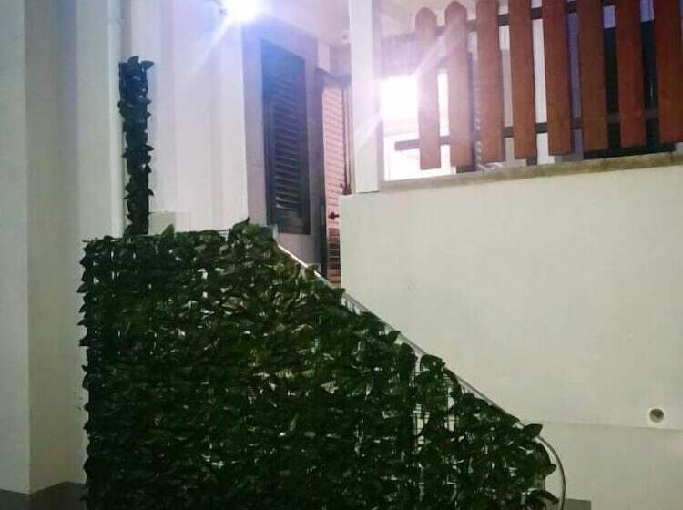 تختخواب و صبحانه Casa Fiorita