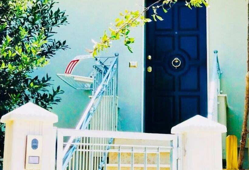 تختخواب و صبحانه Casa Fiorita