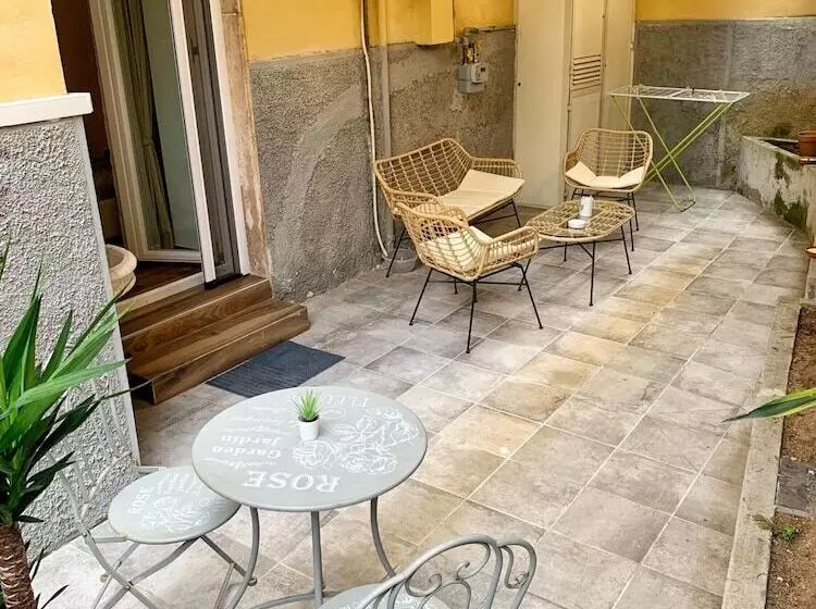 تختخواب و صبحانه La Casa Di Alice