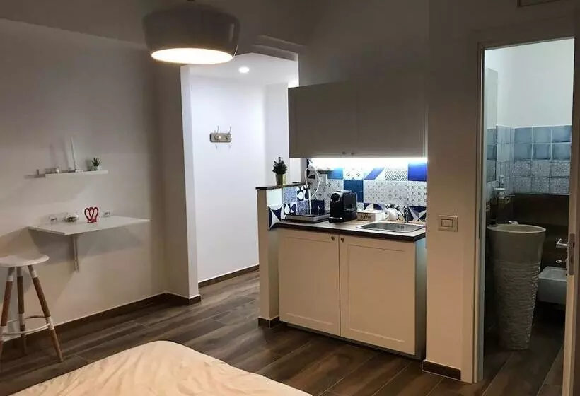 تختخواب و صبحانه La Casa Di Alice