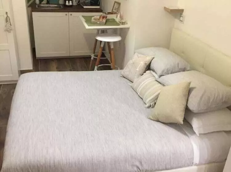 تختخواب و صبحانه La Casa Di Alice