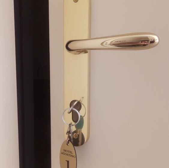 ホテル Agostino