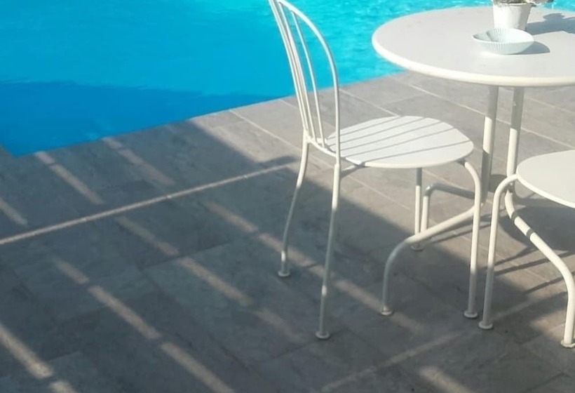 בית מלון כפרי Agriturismo Corte Zuccone