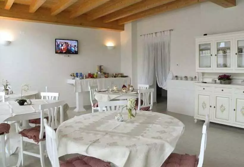هتل روستایی Agriturismo Corte Zuccone