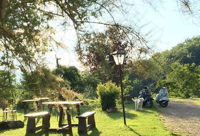 田舎風ホテル Agriturismo La Casina Della Burraia