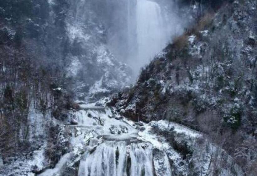 پانسیون Il Casolare Della Cascata