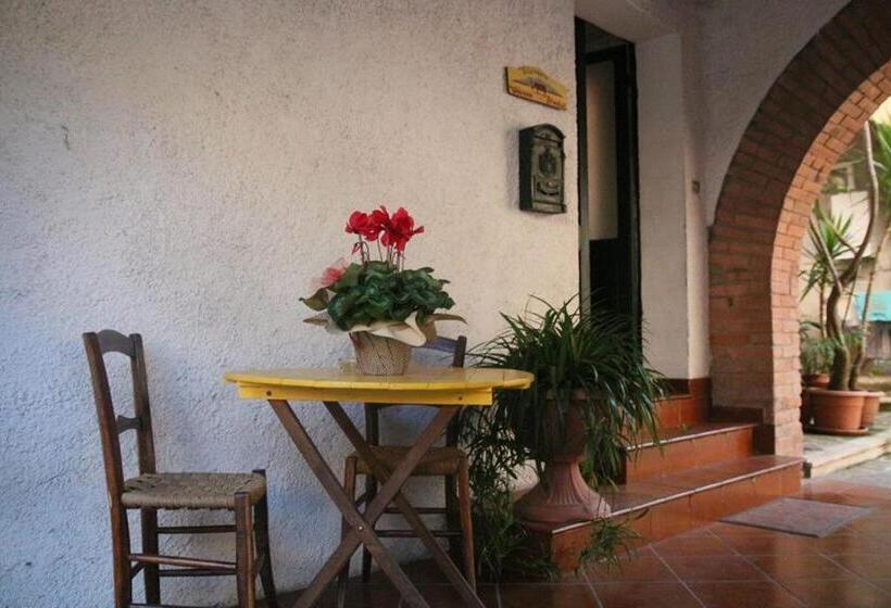 پانسیون Il Casolare Della Cascata