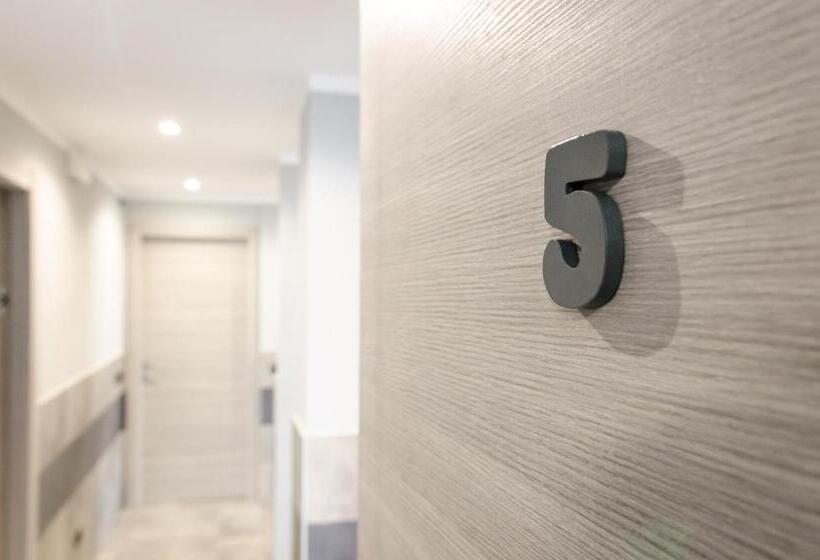 بنسيون La Montrucca Camere