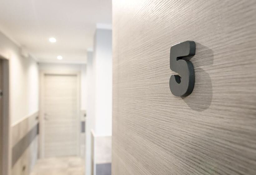 بنسيون La Montrucca Camere