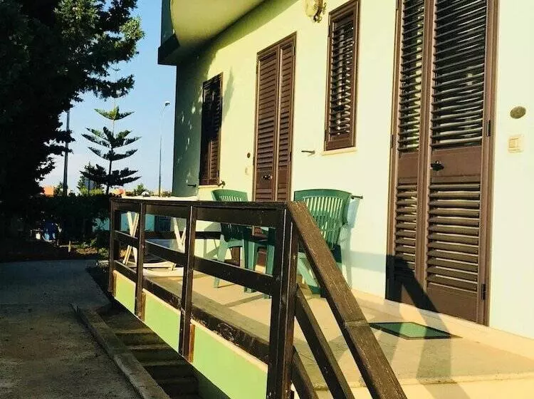 ペンション Mondoverde B&b