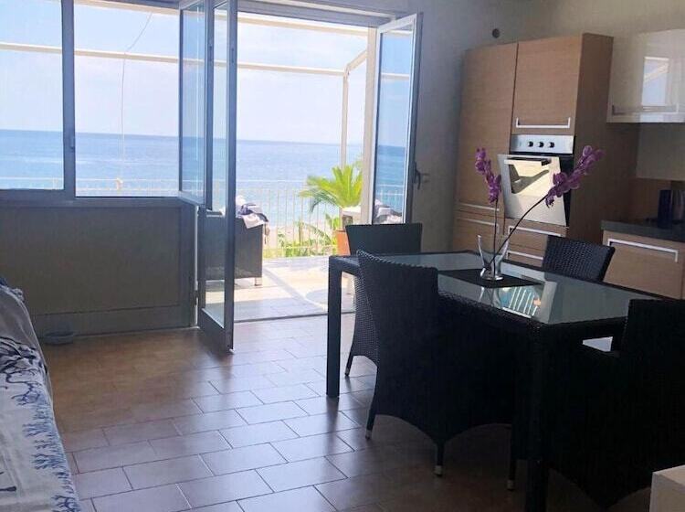 پانسیون Movida Sea Forza D Agrò Taormina