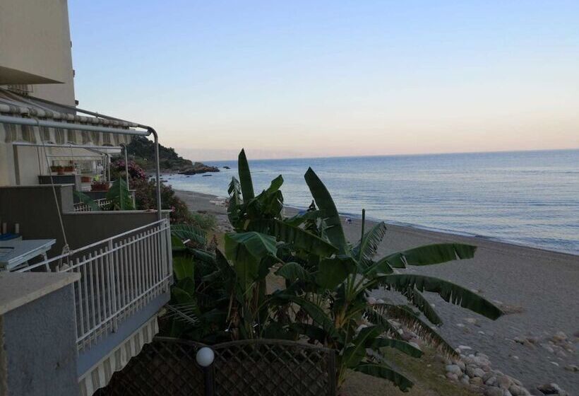 پانسیون Movida Sea Forza D Agrò Taormina