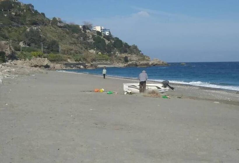 پانسیون Movida Sea Forza D Agrò Taormina