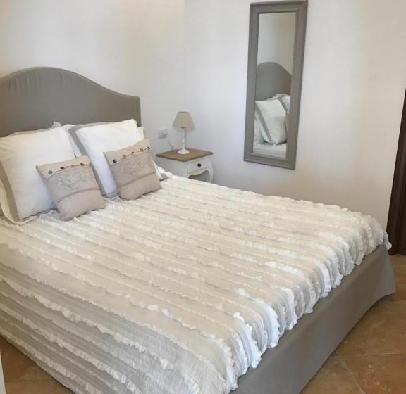 צימר Dimora Le Ginestre Adults Only