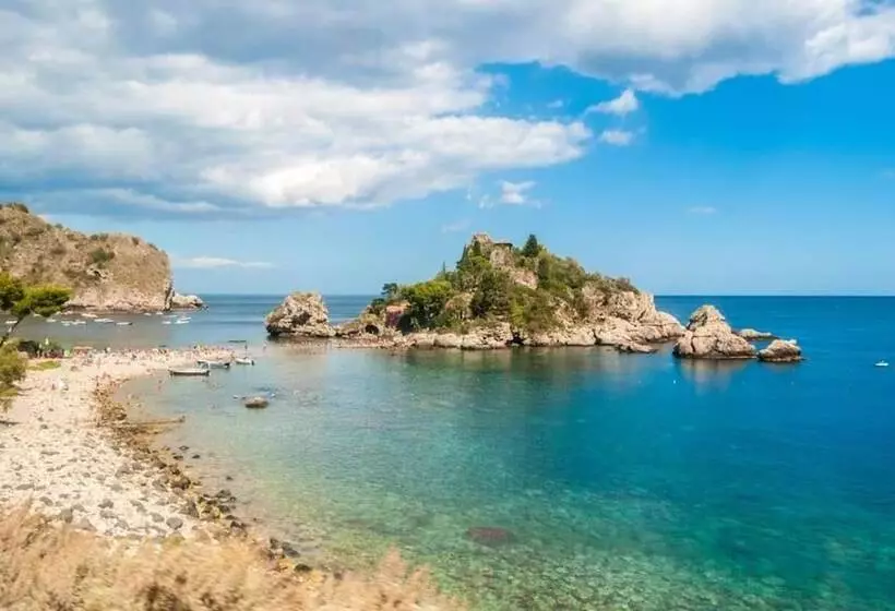 تختخواب و صبحانه La Dimora Di Medusa
