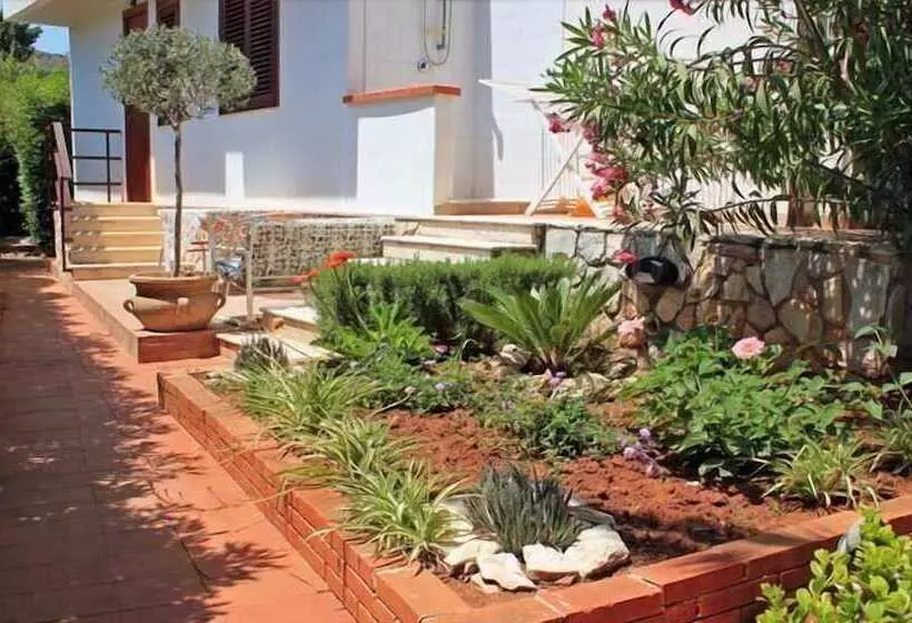 簡易ホテル Villa Paradiso