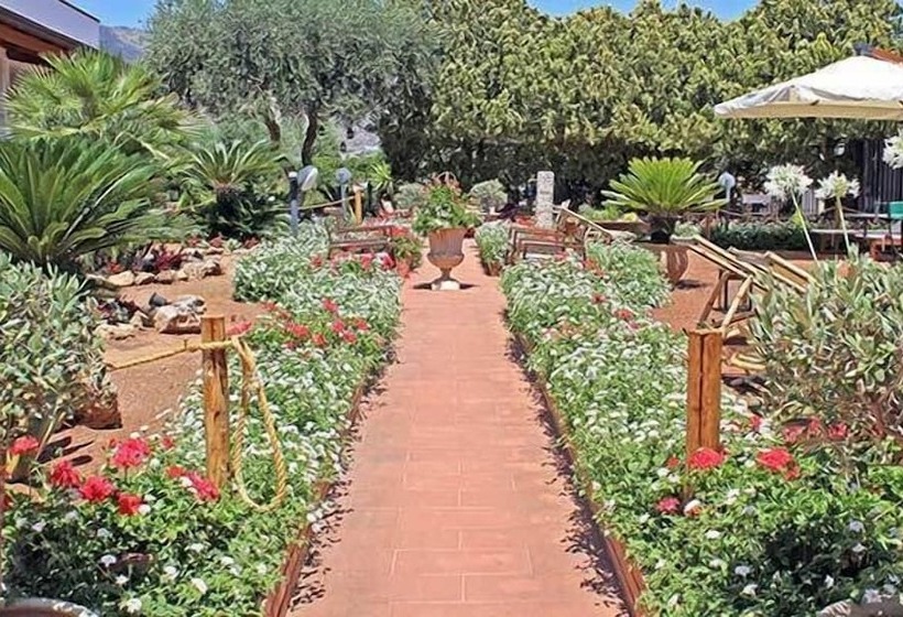 פונדק Villa Paradiso