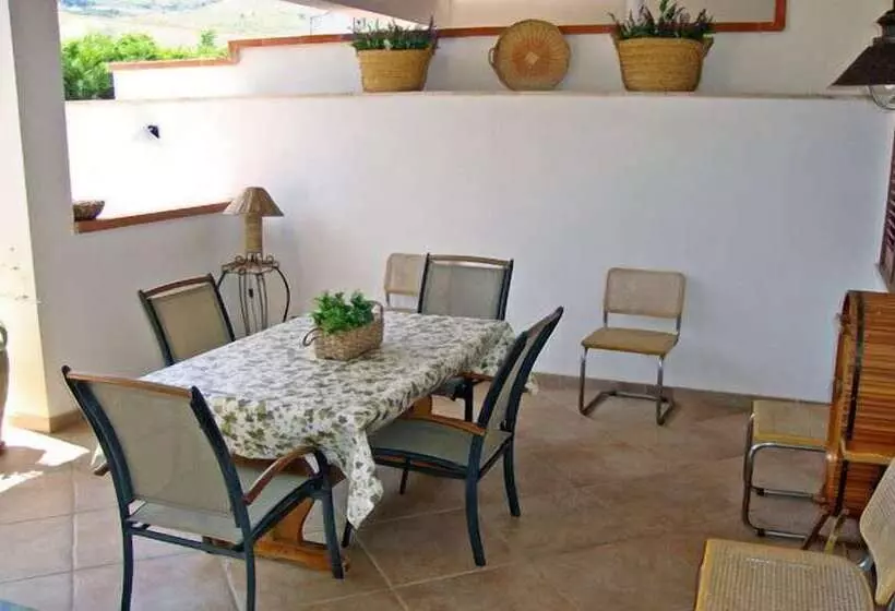 簡易ホテル Villa Paradiso