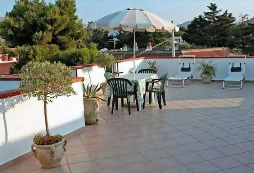 簡易ホテル Villa Paradiso