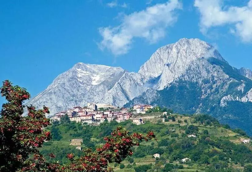 Maaseutuhotelli Agriturismo Summer