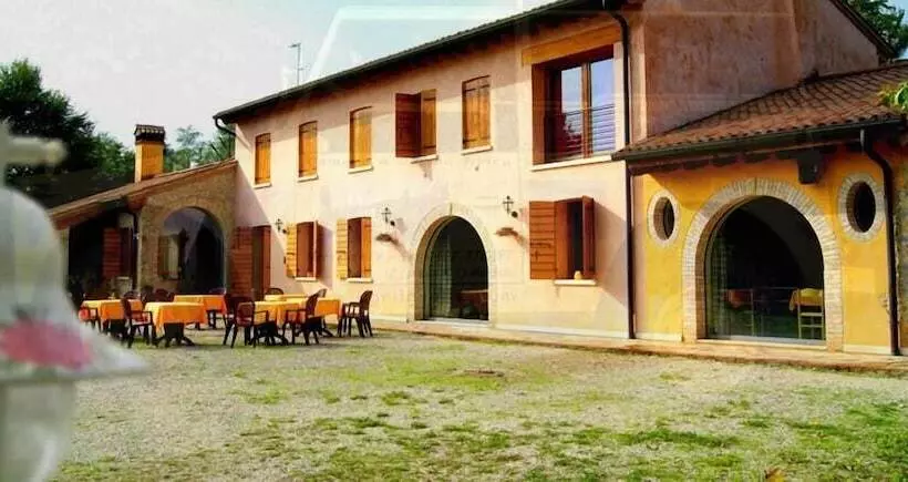 Maaseutuhotelli La Valle