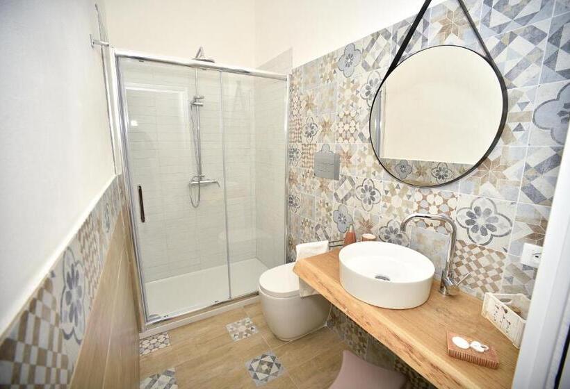 بنسيون Casa Sarina