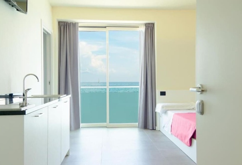 פנסיון Garda Rooms