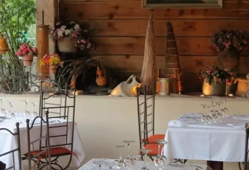 Auberge   Hotel U Paradisu